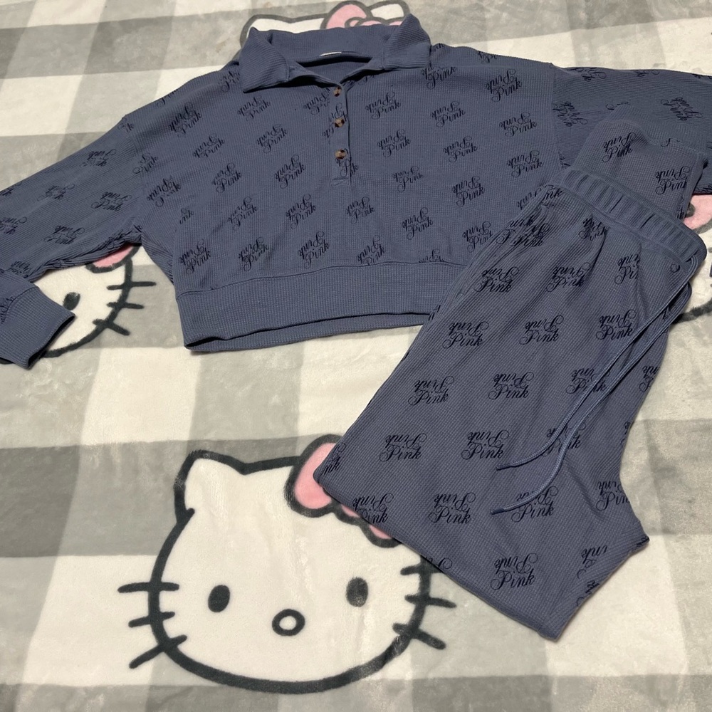 PINK set blue